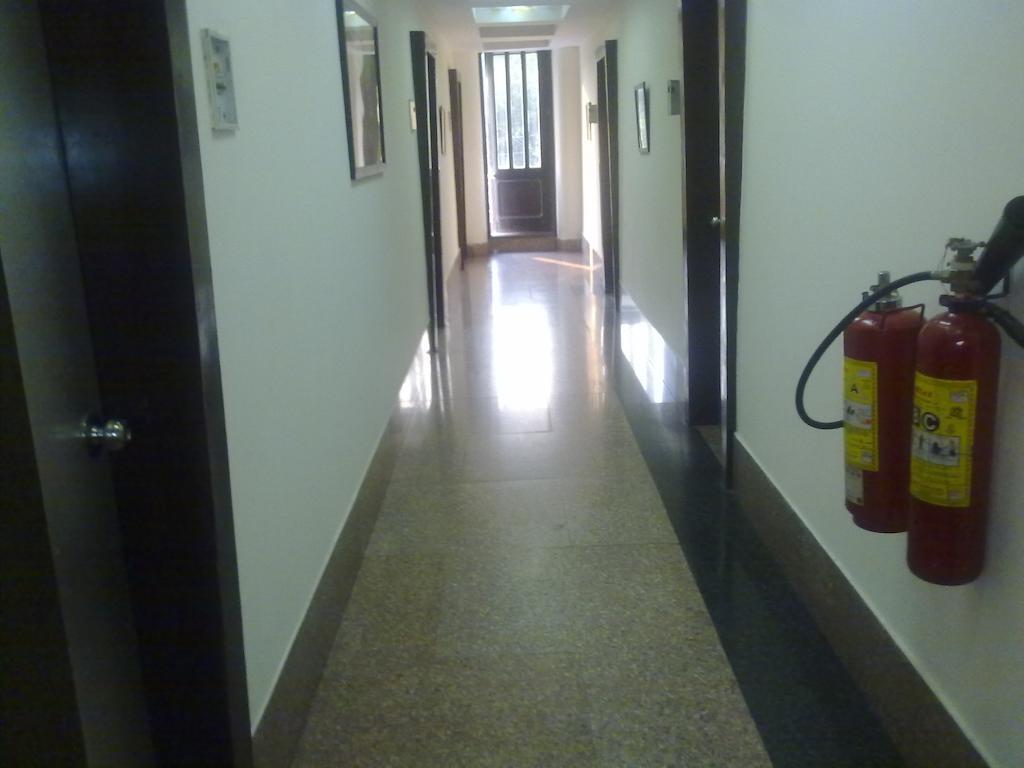 Capital O 2741 Hotel Corporate Point Delhi Zewnętrze zdjęcie
